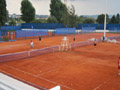 Tenisové campy s turnajmi
